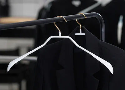 Cintres pour manteaux et vestes